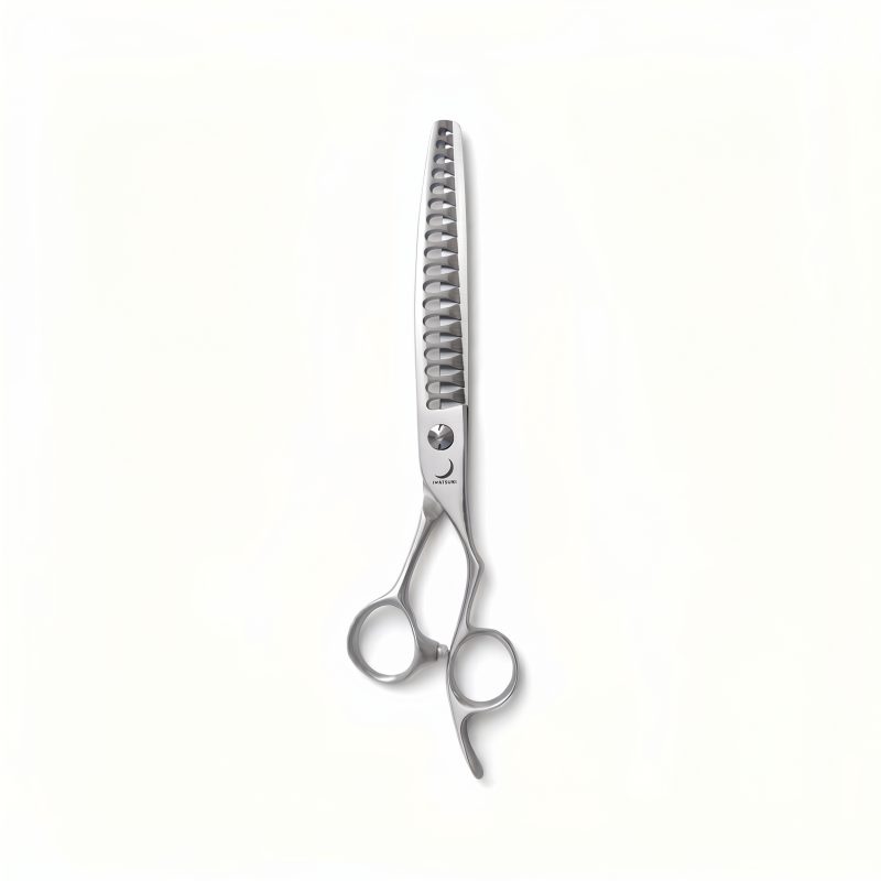 IWATSUKI 7.0 inch 18T curved serrated chunker dog grooming shear