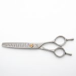 IWATSUKI 7.0 inch 42T curved thinner dog grooming shear
